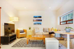 Отель Cheviot Place Garden Apartment  Кейптаун